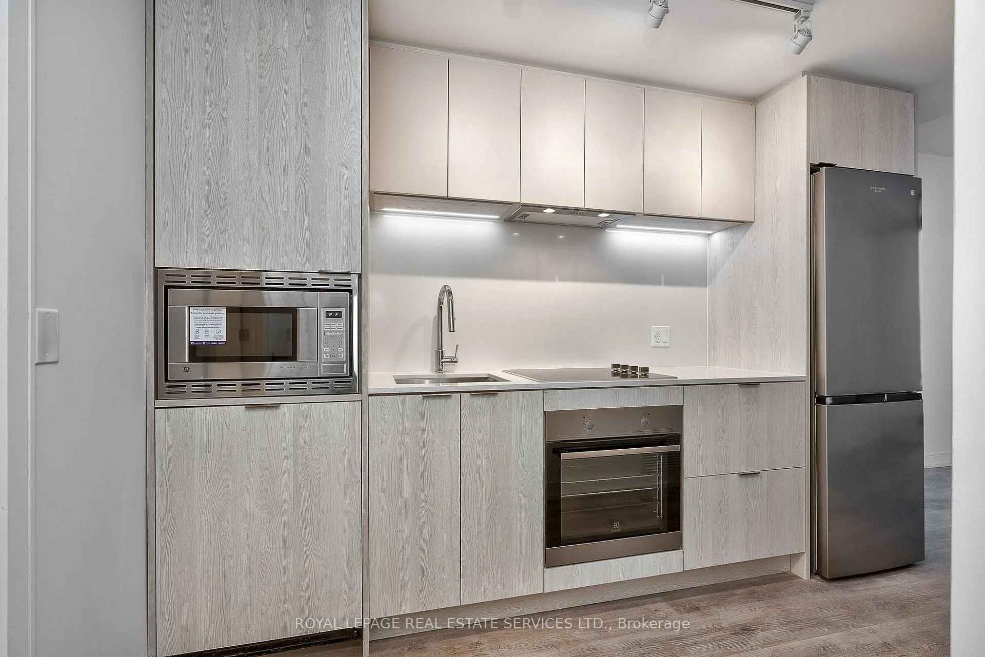 Photo 4 of Unit 326, 1 Jarvis Street, Hamilton, Beasley — HOMEH