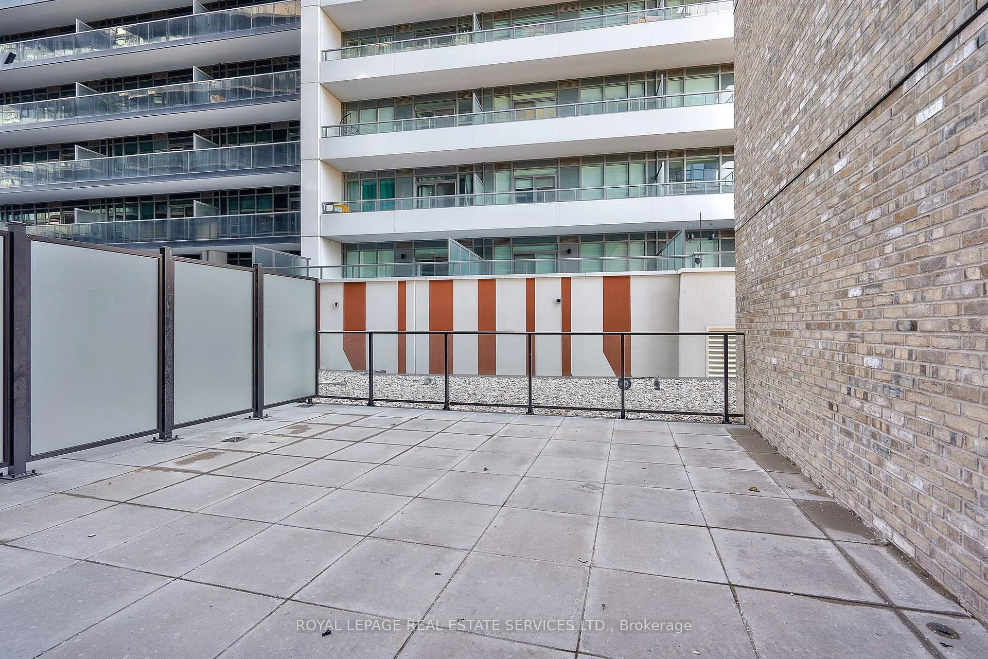 Photo 11 of Unit 326, 1 Jarvis Street, Hamilton, Beasley — HOMEH
