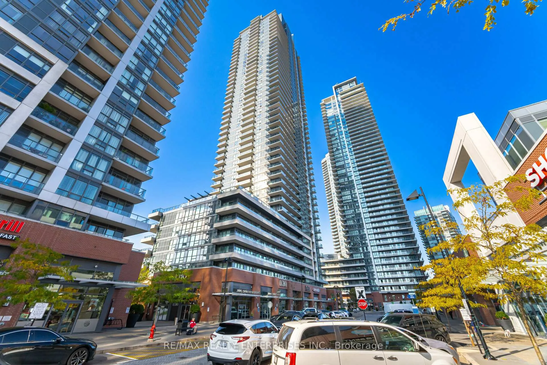 Front of Unit 1807, 2220 Lake Shore Boulevard W