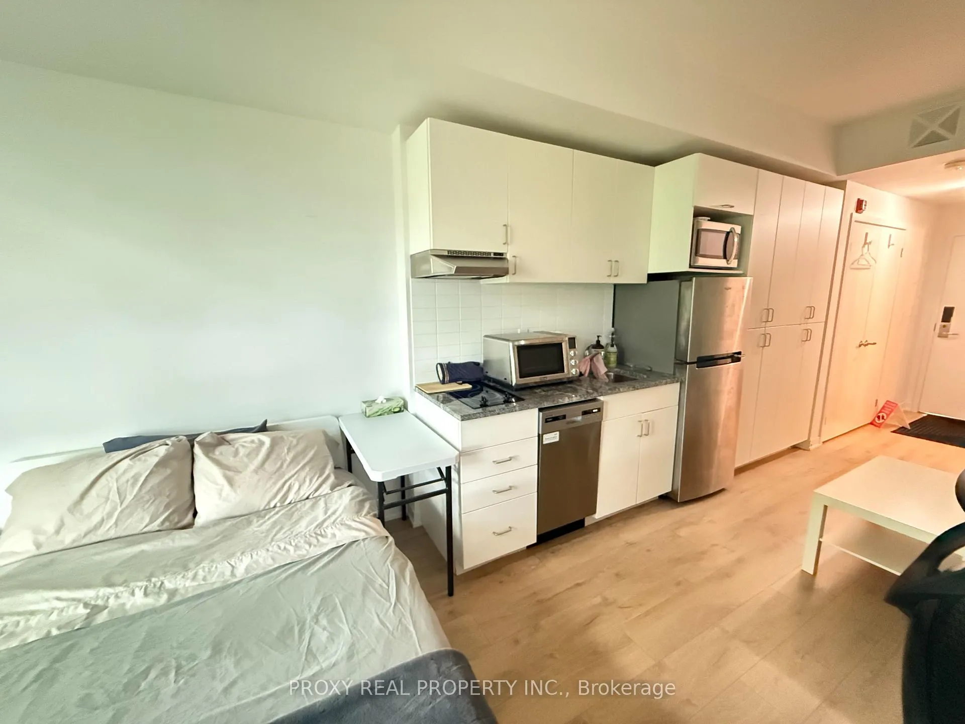 Photo 2 of Unit 404, 1800 Simcoe Street N, Oshawa, Samac — HOMEH