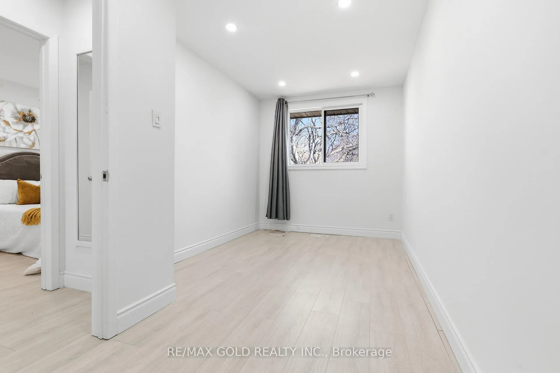 Photo 11 of 231A Cedarbrae Avenue, Waterloo, Lakeshore Village — HOMEH