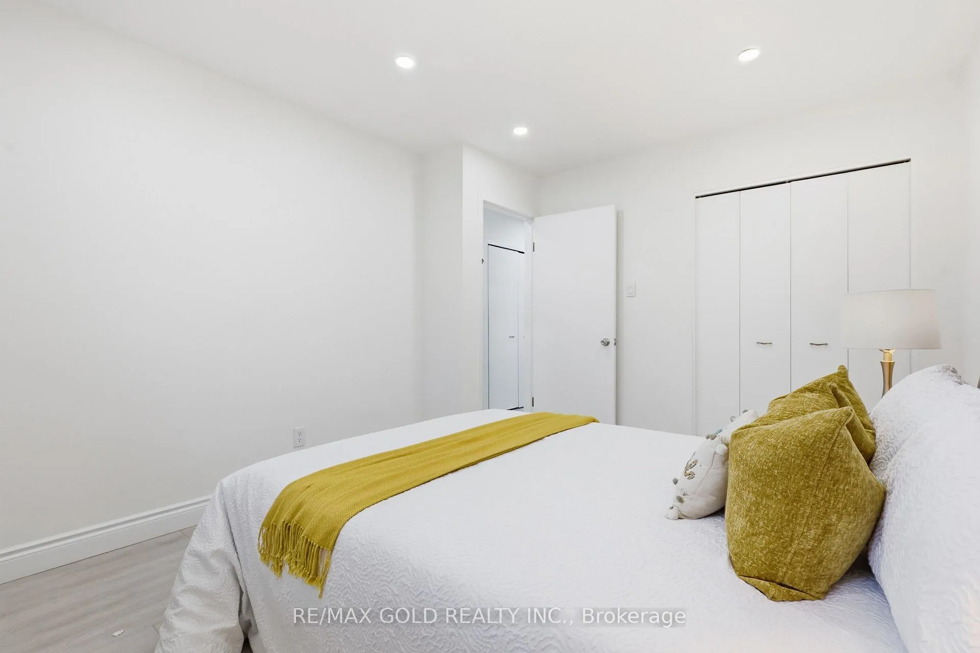 Photo 15 of 231A Cedarbrae Avenue, Waterloo, Lakeshore Village — HOMEH