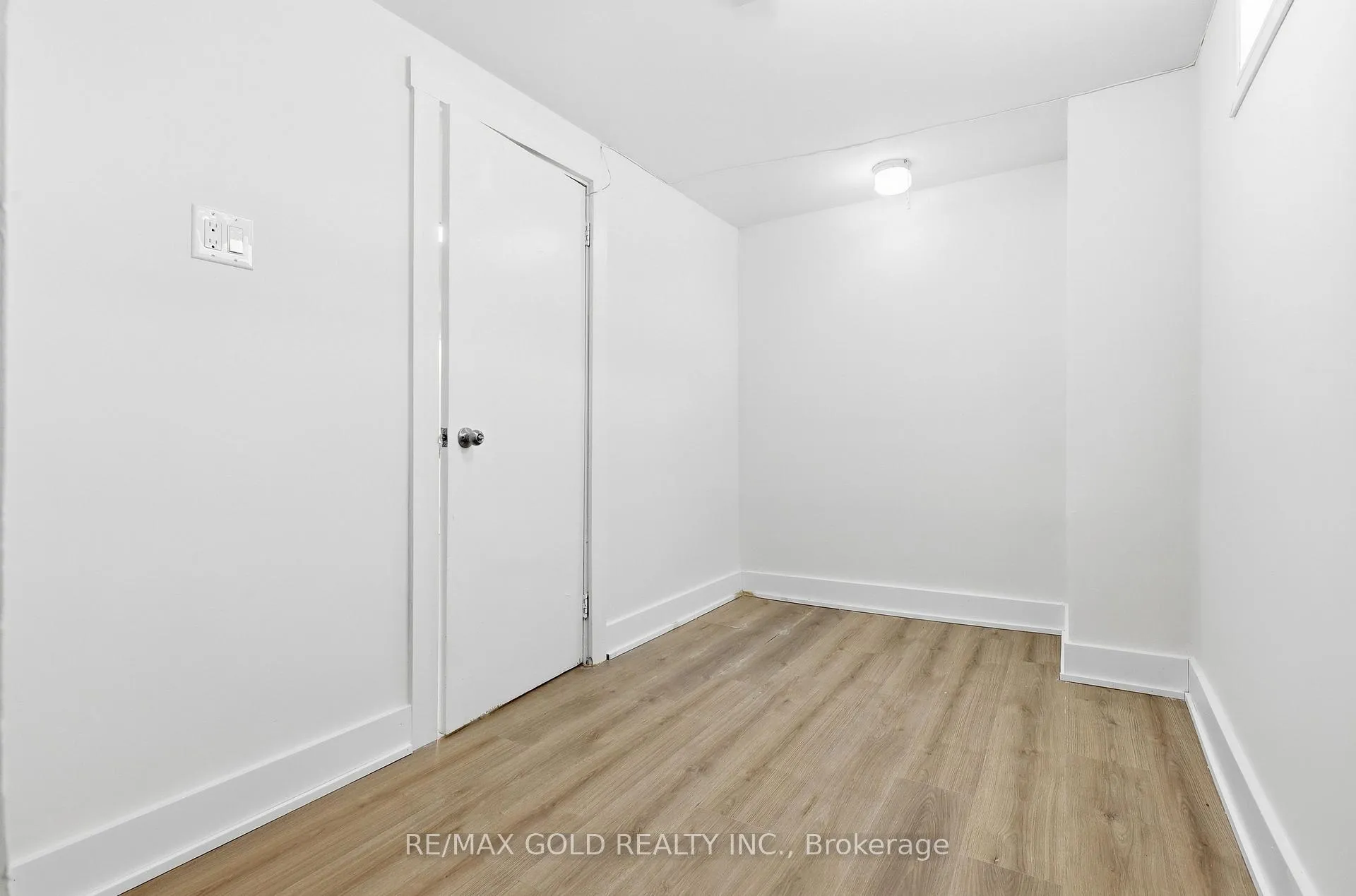 Photo 23 of 231A Cedarbrae Avenue, Waterloo, Lakeshore Village — HOMEH