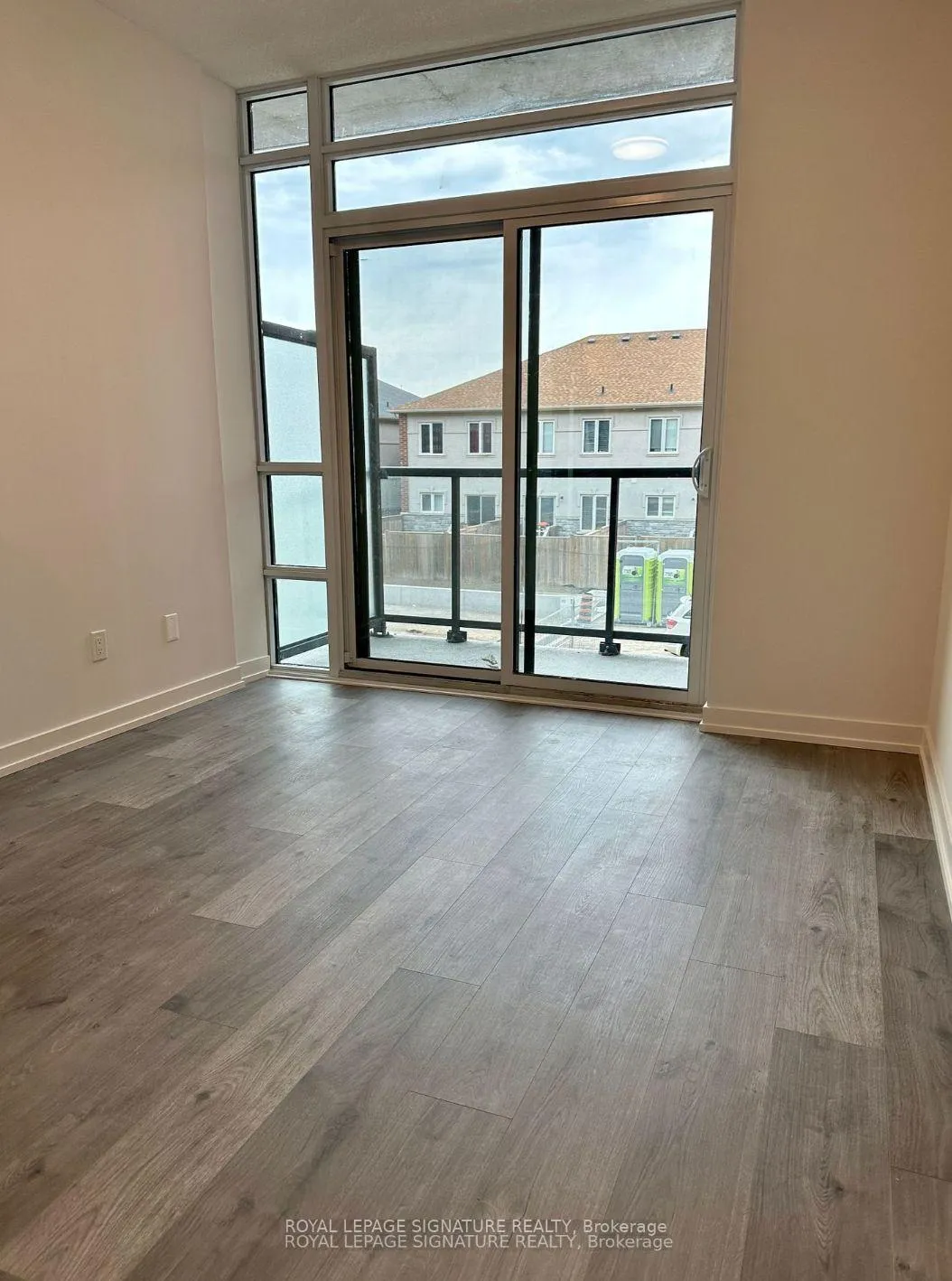 Photo 8 of Unit 202, 1010 Dundas Street E, Whitby, Pringle Creek — HOMEH