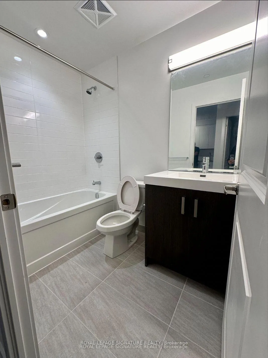 Photo 11 of Unit 202, 1010 Dundas Street E, Whitby, Pringle Creek — HOMEH