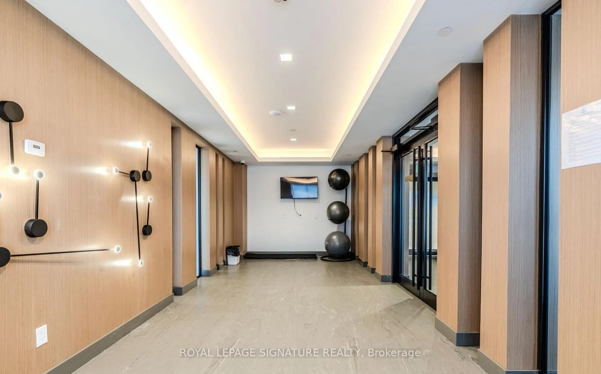 Photo 12 of Unit 202, 1010 Dundas Street E, Whitby, Pringle Creek — HOMEH