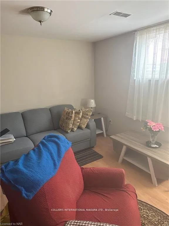 Photo 8 of Unit Lower Level, 266 St. Augustine Drive, St. Catharines, Secord Woods — HOMEH