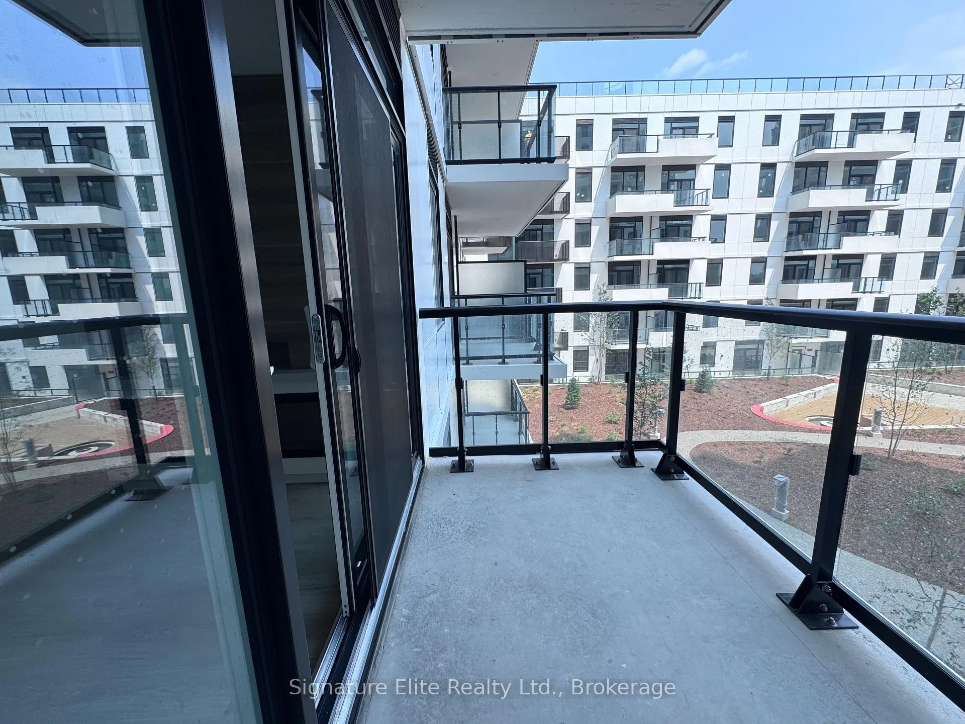Photo 4 of Unit 534, 1050 Eastern Avenue, Toronto, The Beaches — HOMEH