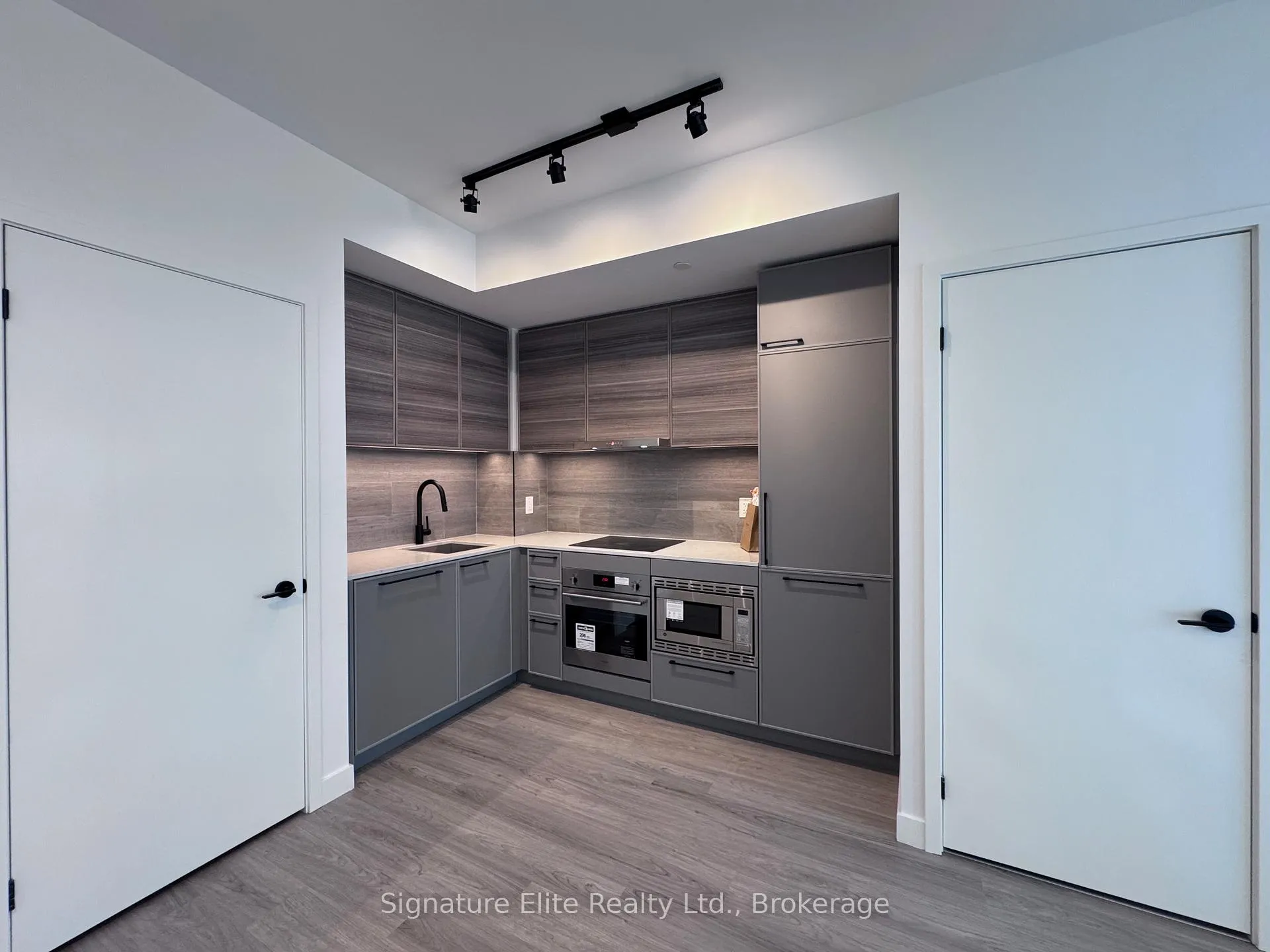 Photo 6 of Unit 534, 1050 Eastern Avenue, Toronto, The Beaches — HOMEH