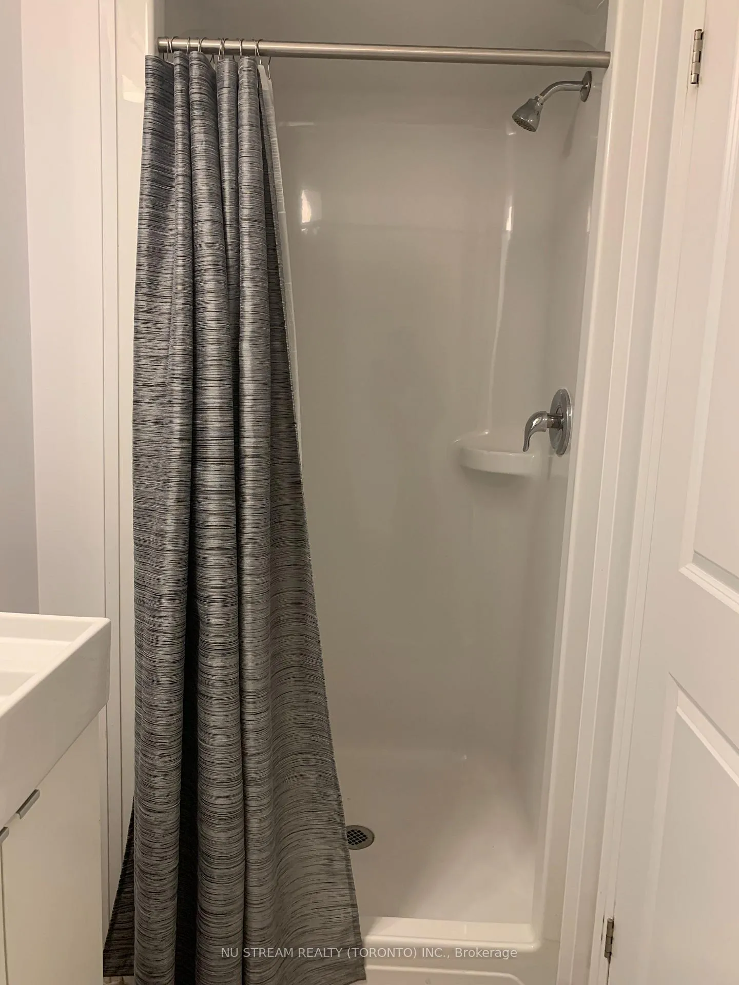 Photo 4 of Unit 335, 1900 Simcoe Street N, Oshawa, Samac — HOMEH