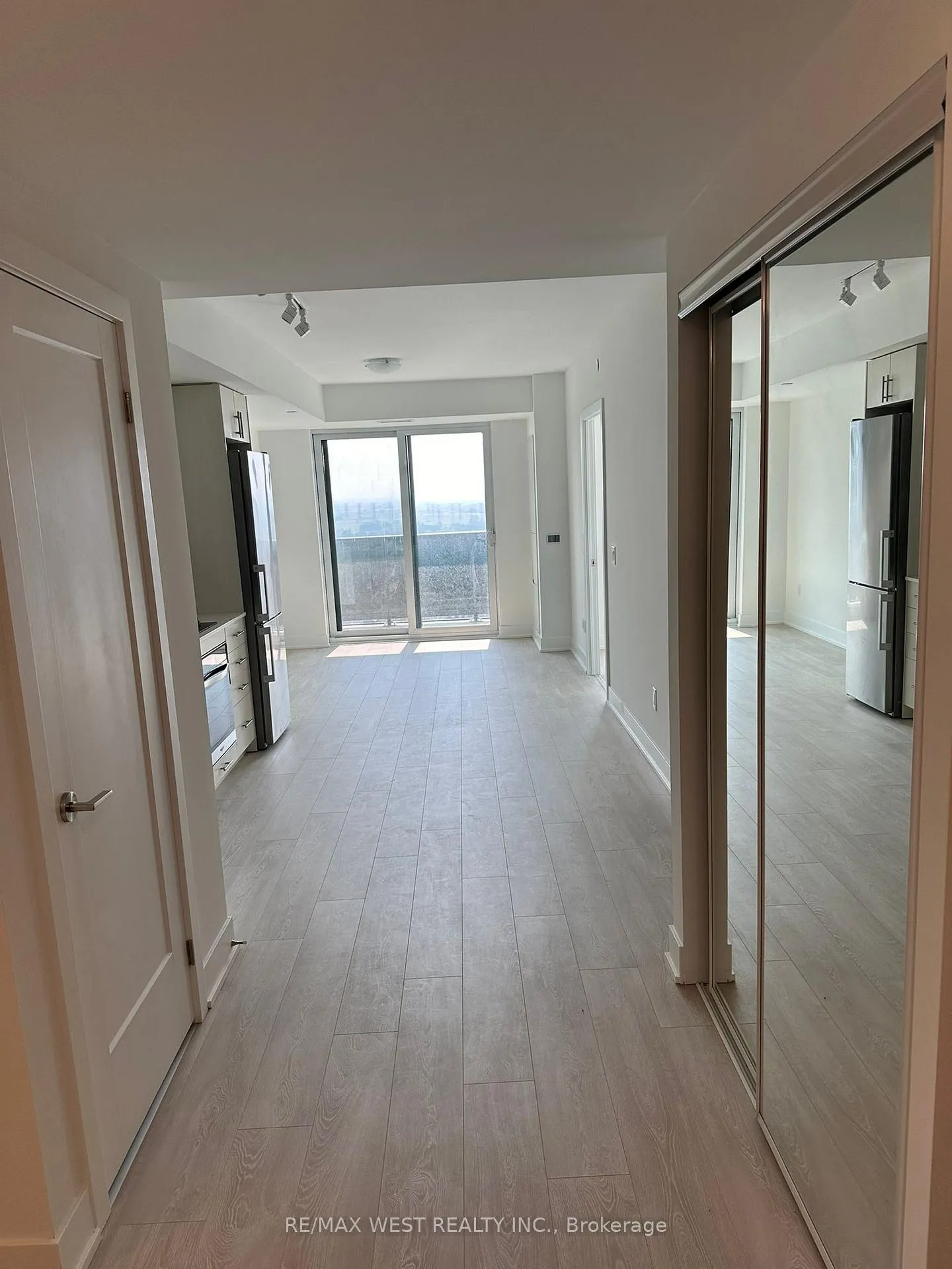 Photo 1 of Unit 2411, 2545 Simcoe Street N, Oshawa, Windfields — HOMEH