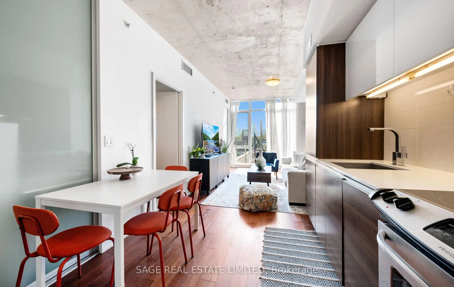 Photo 5 of Unit 420, 1190 Dundas Street E, Toronto, South Riverdale — HOMEH