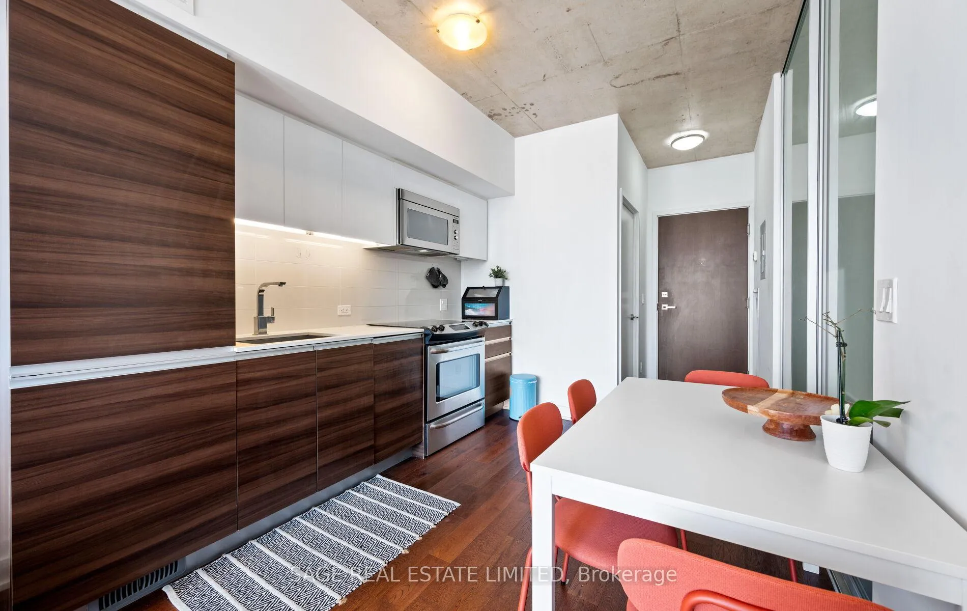 Photo 6 of Unit 420, 1190 Dundas Street E, Toronto, South Riverdale — HOMEH
