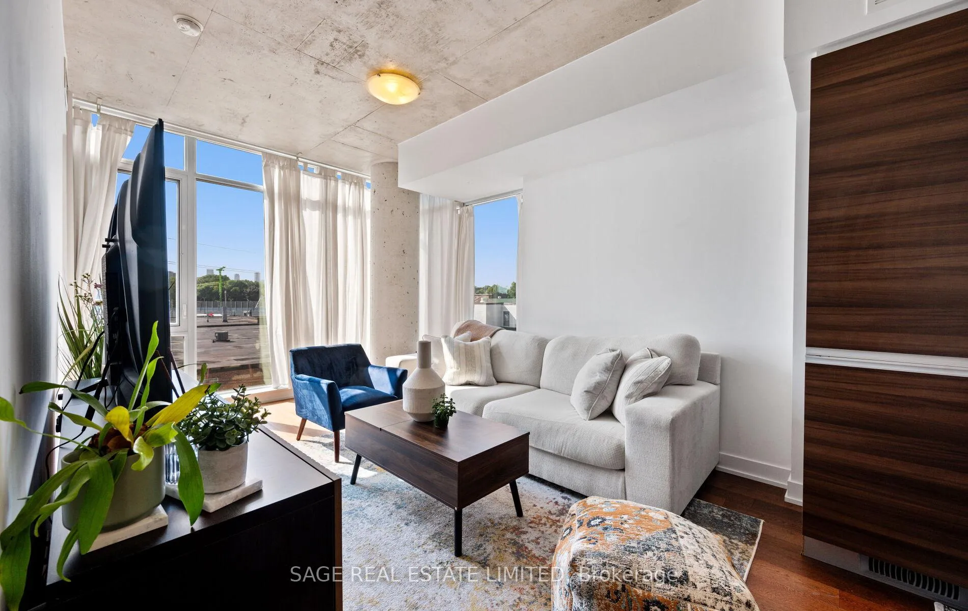 Photo 10 of Unit 420, 1190 Dundas Street E, Toronto, South Riverdale — HOMEH