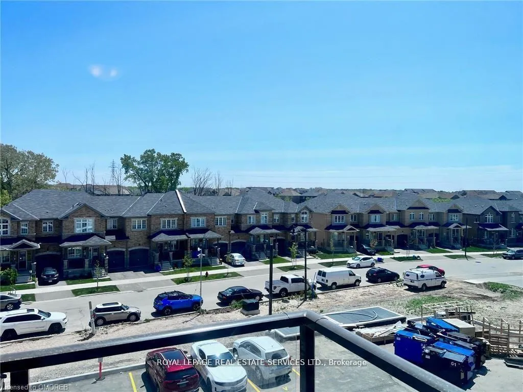 Photo 4 of Unit 329, 460 Dundas Street E, Hamilton, Waterdown — HOMEH