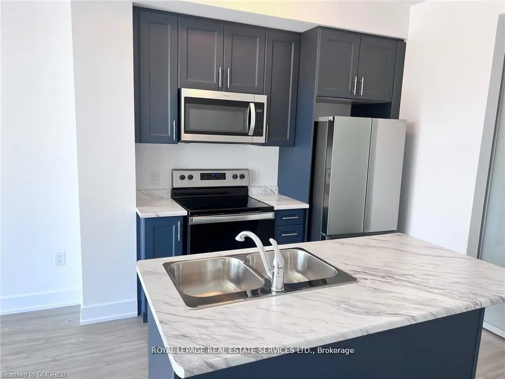 Photo 10 of Unit 329, 460 Dundas Street E, Hamilton, Waterdown — HOMEH