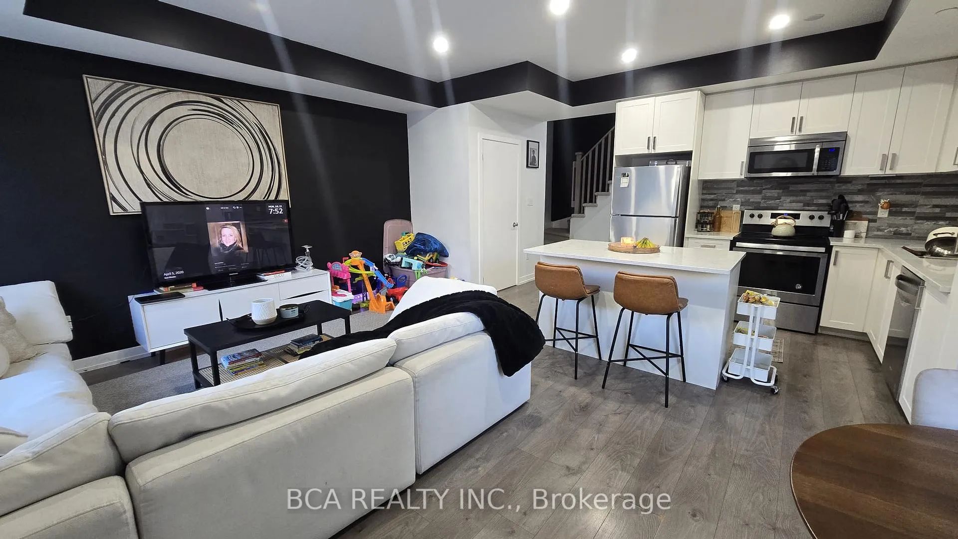 Photo 8 of Unit 519, 1555 Kingston Road, Pickering, Town Centre — HOMEH