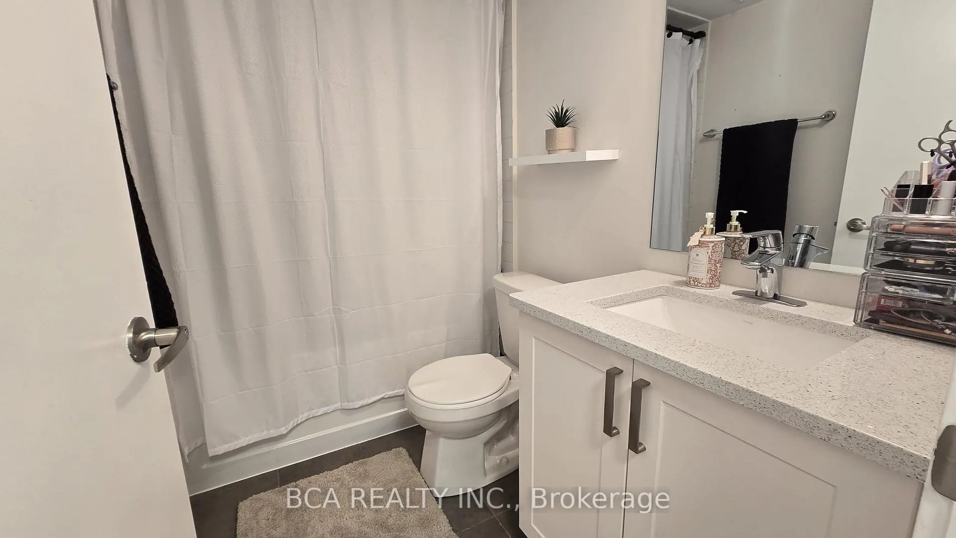 Photo 15 of Unit 519, 1555 Kingston Road, Pickering, Town Centre — HOMEH