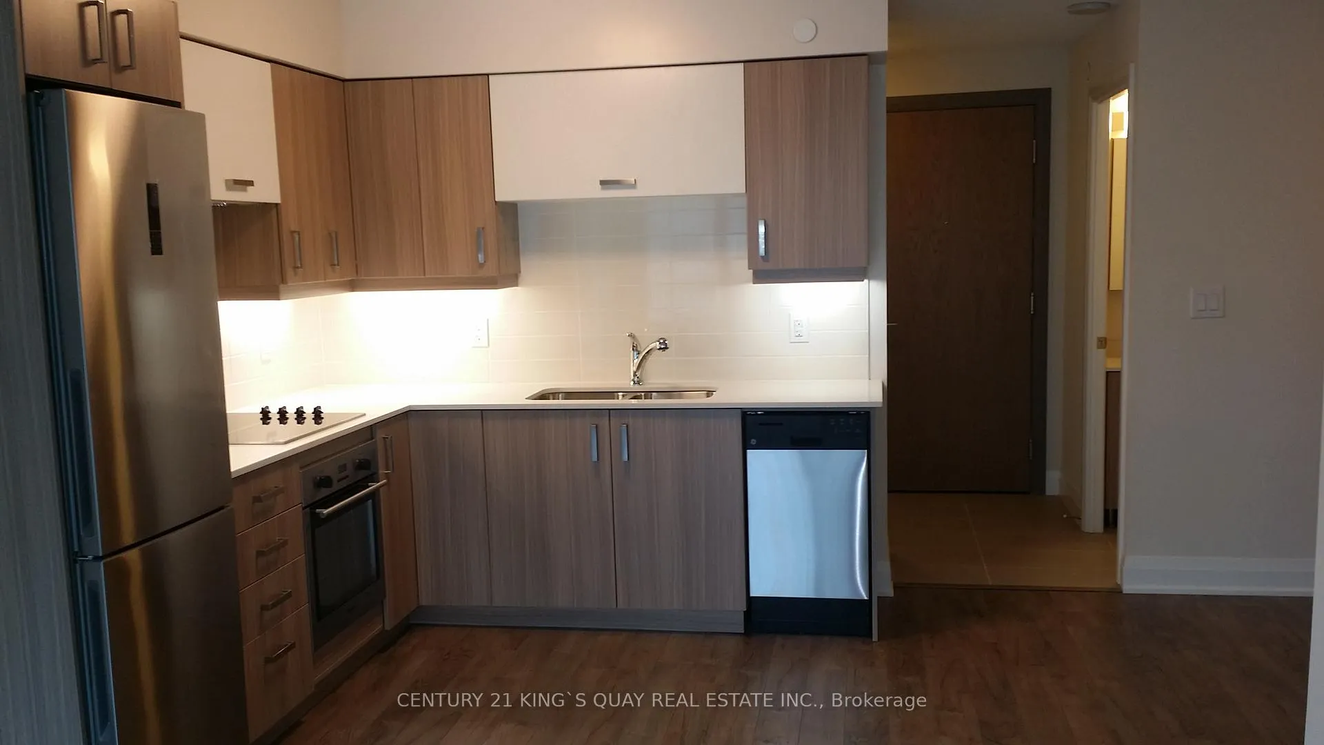 Photo 6 of Unit 506, 18 Uptown Drive, Markham, Unionville — HOMEH