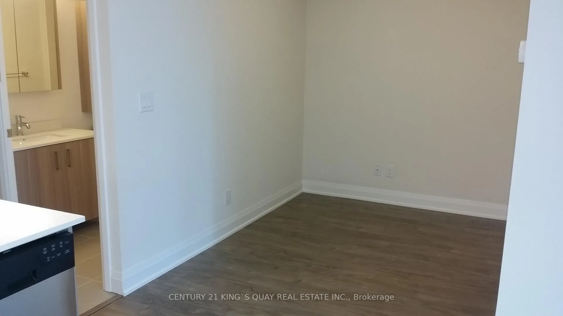 Photo 8 of Unit 506, 18 Uptown Drive, Markham, Unionville — HOMEH