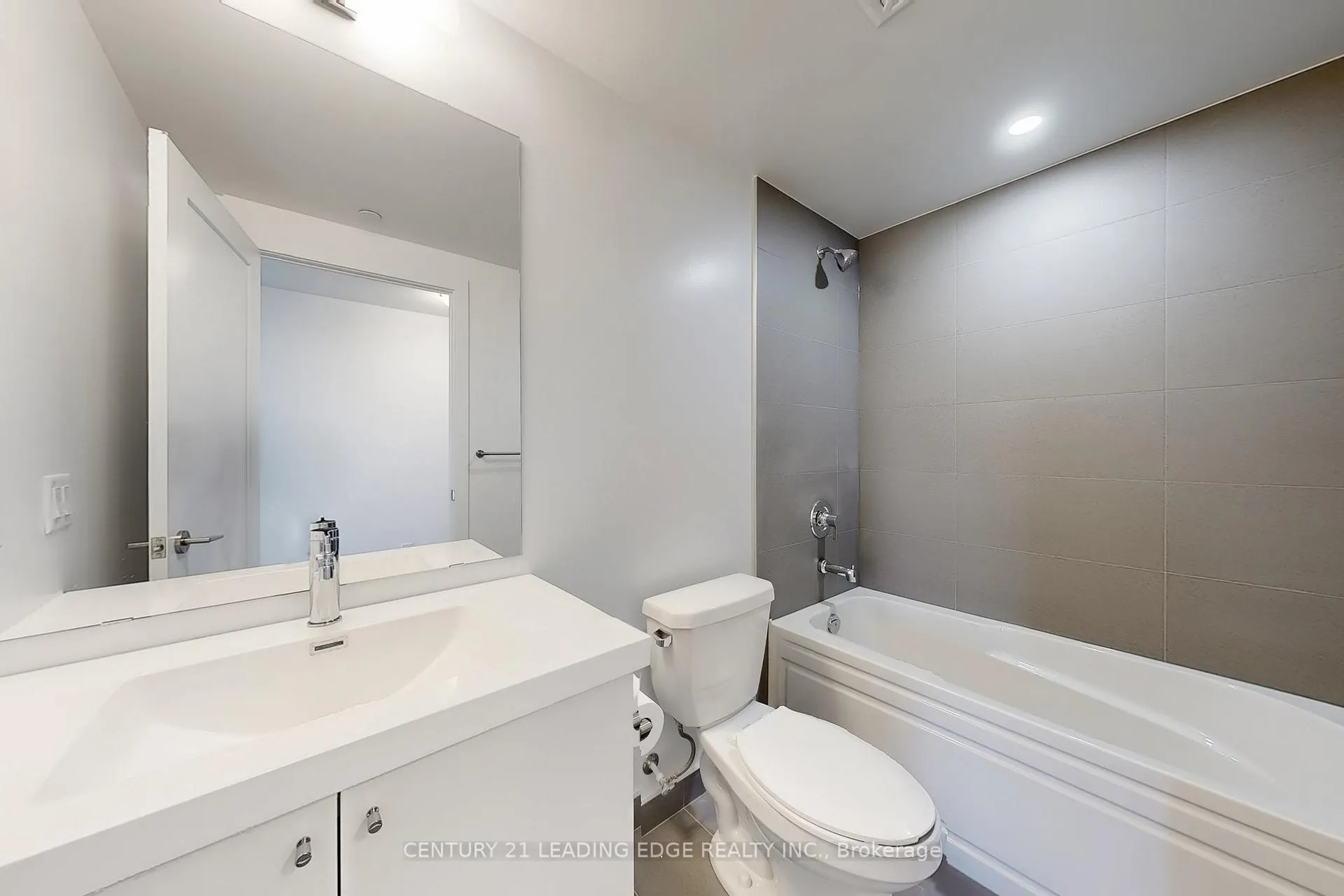 Photo 22 of Unit 2503, 2545 Simcoe Street N, Oshawa, Windfields — HOMEH