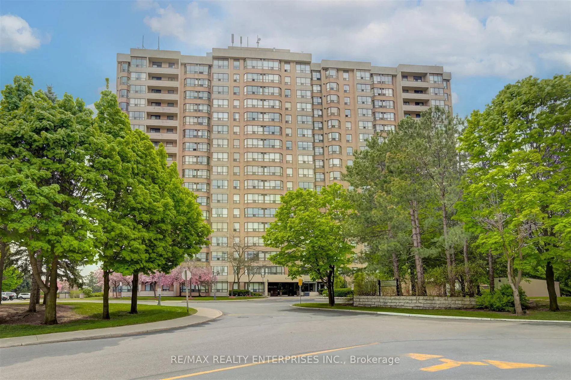 Photo 1 of Unit 605, 10 Malta Avenue, Brampton, Fletcher's Creek South — HOMEH
