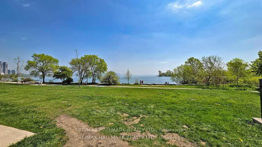 Photo 4 of Unit 4107, 38 Annie Craig Drive, Etobicoke, Mimico — HOMEH