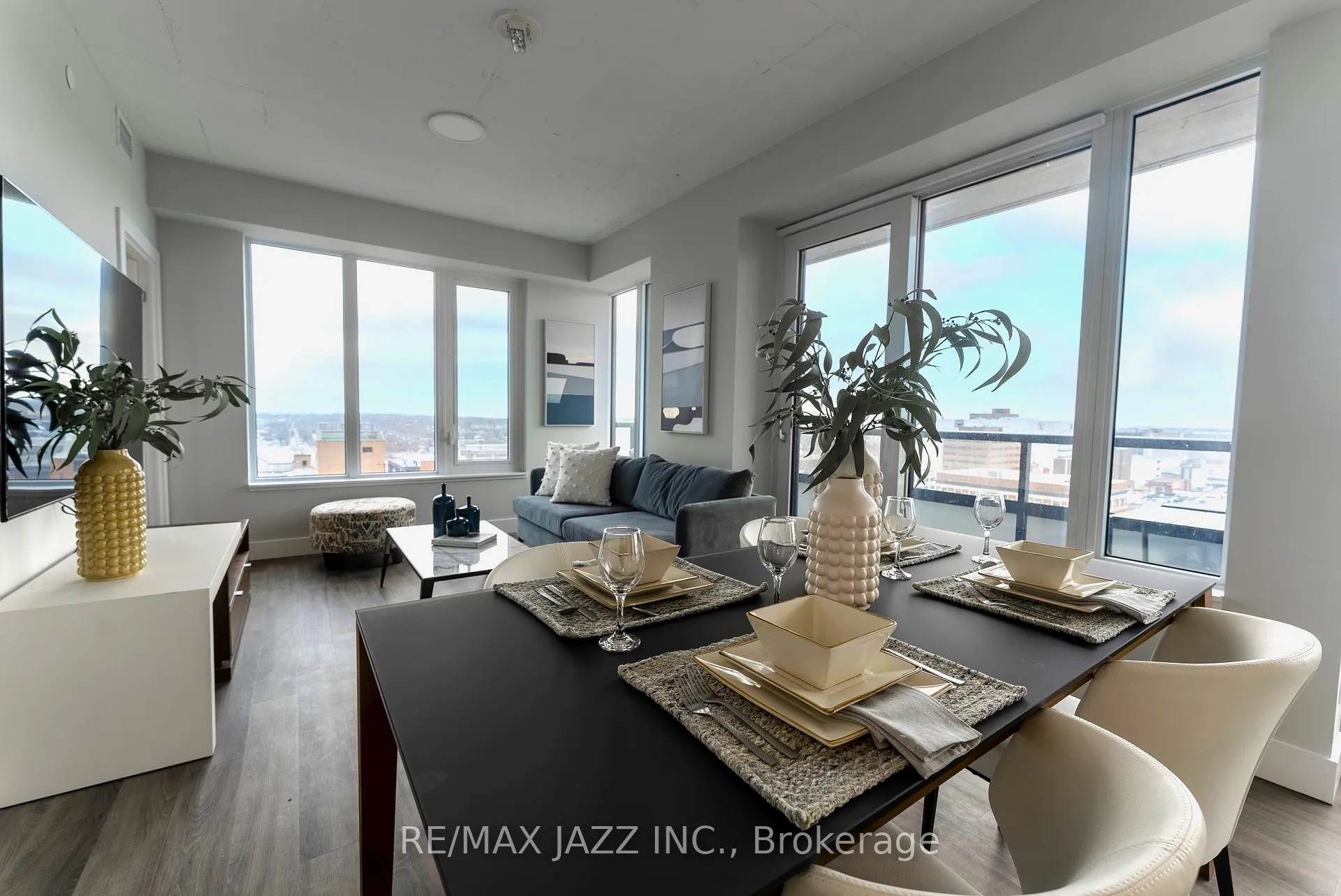 Photo 5 of Unit 1008, 80 Bond Street E, Oshawa, O'Neill — HOMEH