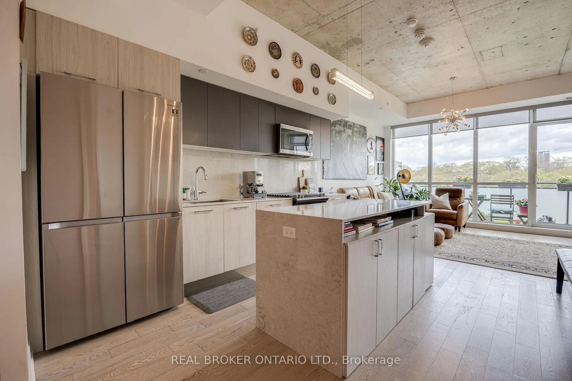 Photo 6 of Unit 609, 630 Kingston Road, Toronto, The Beaches — HOMEH