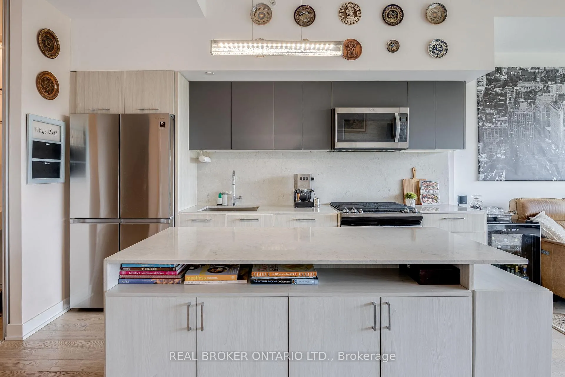 Photo 7 of Unit 609, 630 Kingston Road, Toronto, The Beaches — HOMEH