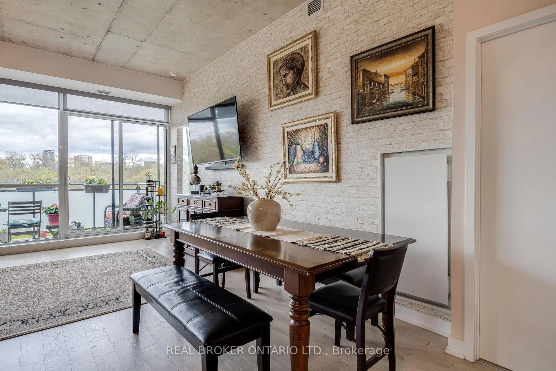 Photo 9 of Unit 609, 630 Kingston Road, Toronto, The Beaches — HOMEH