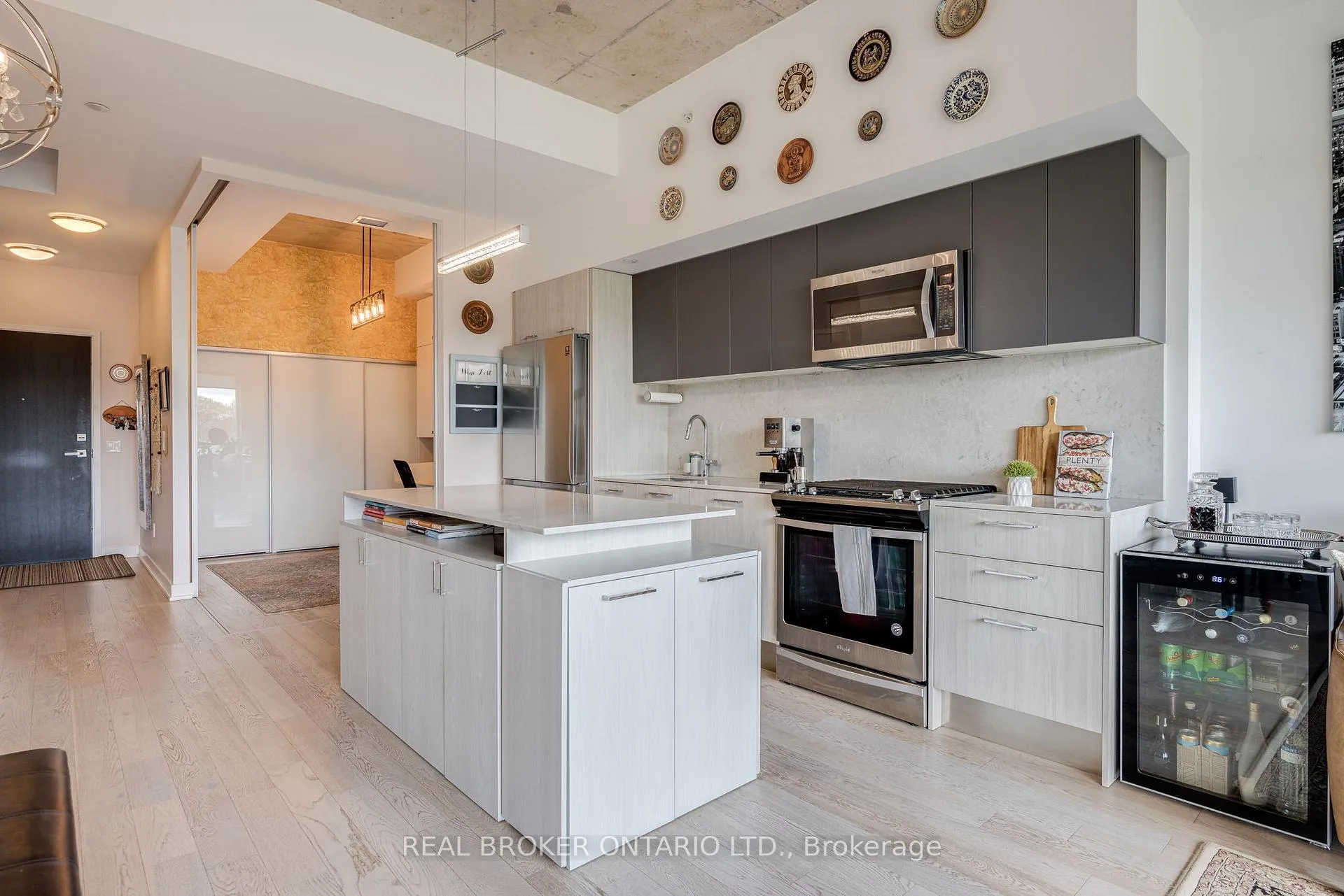 Photo 10 of Unit 609, 630 Kingston Road, Toronto, The Beaches — HOMEH