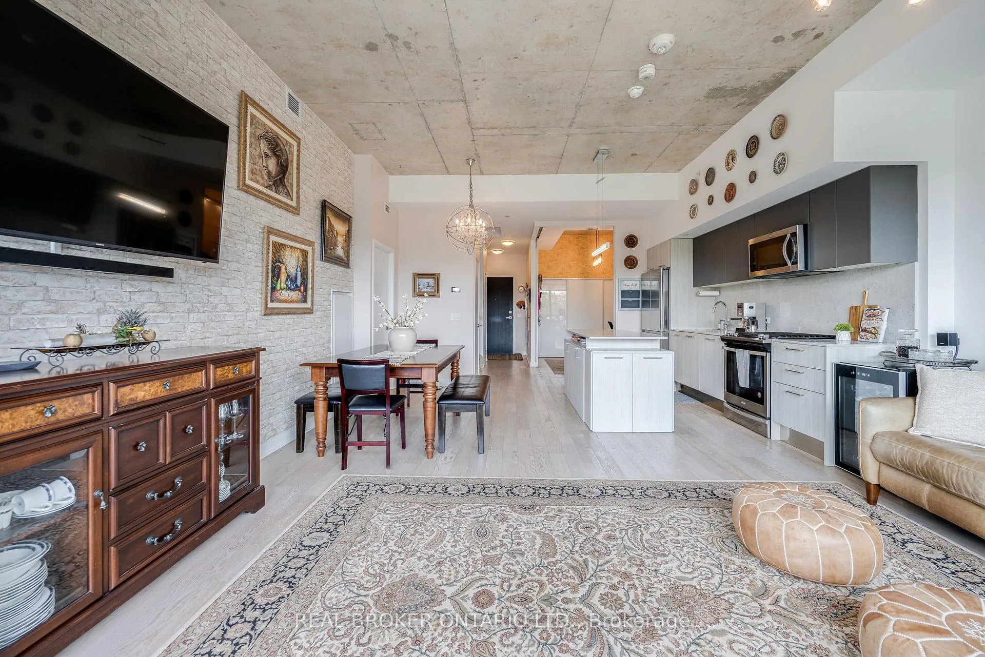 Photo 15 of Unit 609, 630 Kingston Road, Toronto, The Beaches — HOMEH