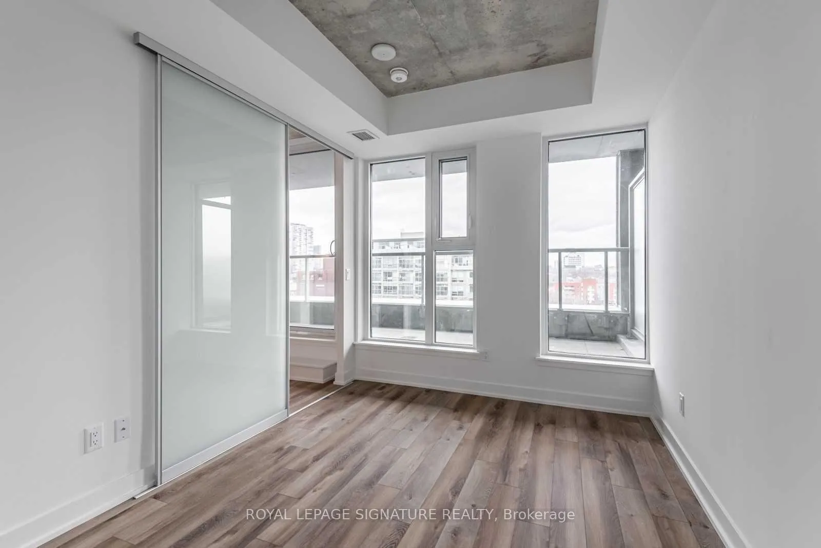 Photo 12 of Unit 824, 30 Baseball Place, Toronto, South Riverdale — HOMEH