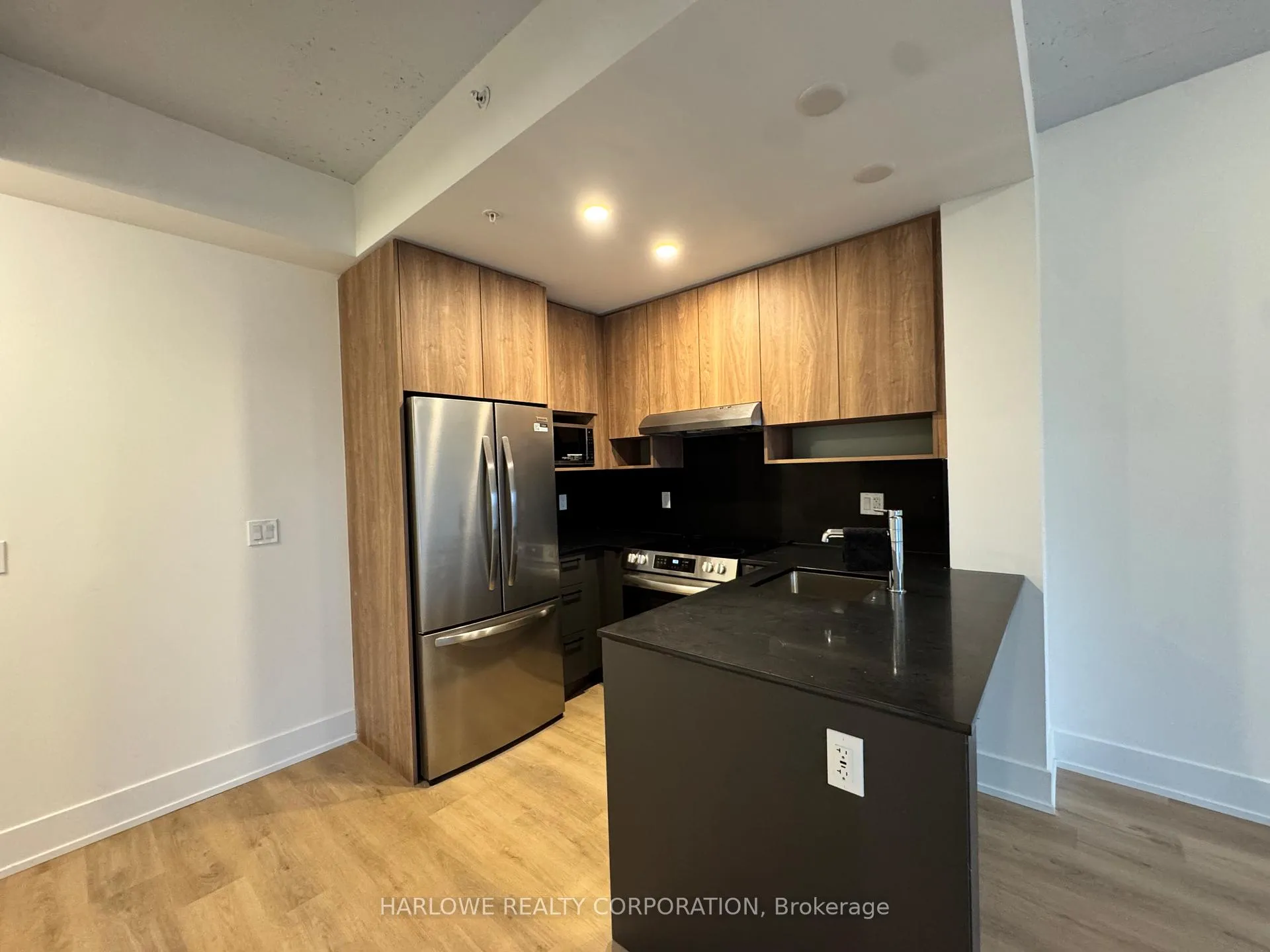 Photo 3 of Unit 303, 206 King Street W, Hamilton, Central — HOMEH
