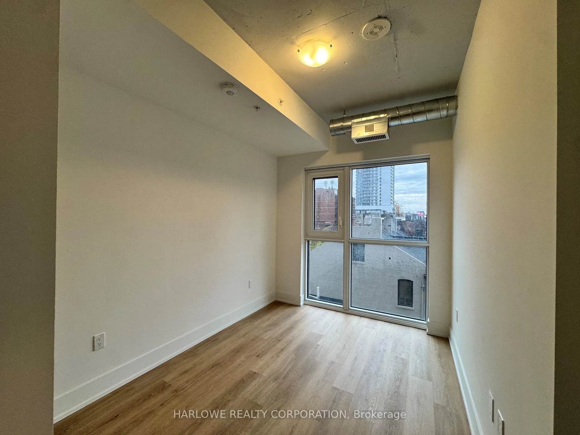 Photo 8 of Unit 303, 206 King Street W, Hamilton, Central — HOMEH
