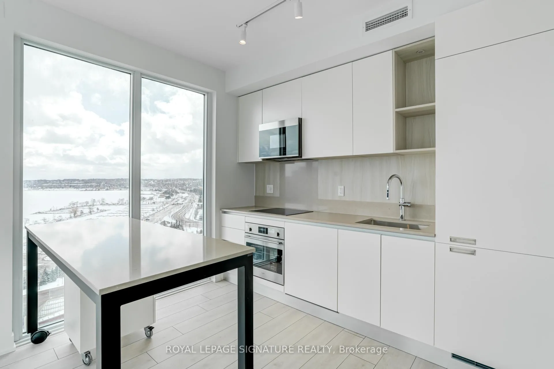 Front of Unit 1208, 39 Mary St Street