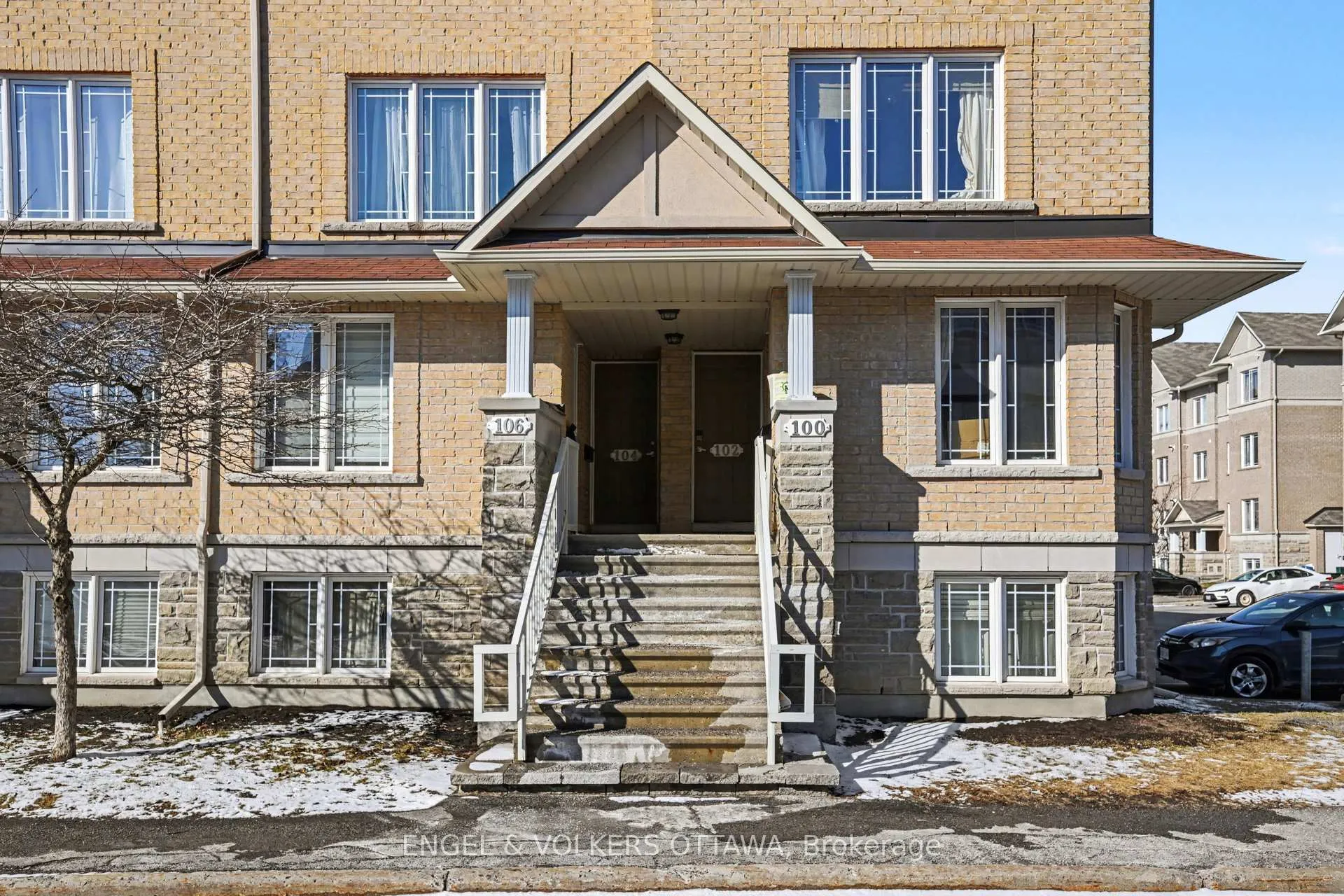Photo 2 of 102 Paseo Private, Ottawa, Centrepointe — HOMEH