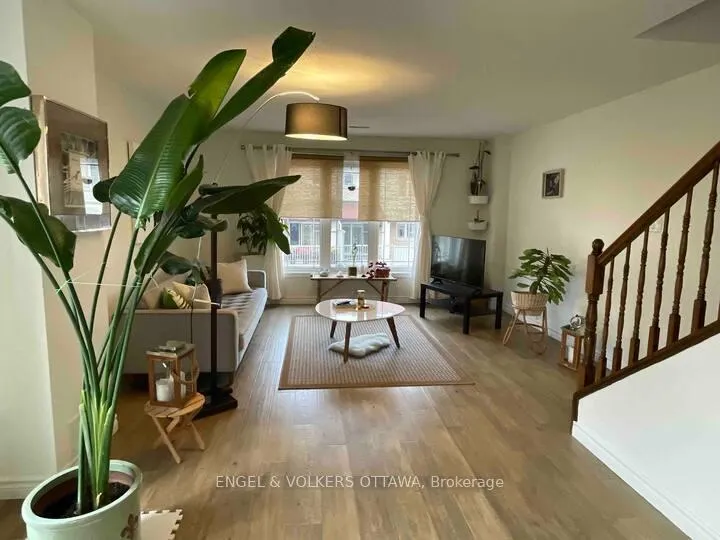 Photo 3 of 102 Paseo Private, Ottawa, Centrepointe — HOMEH
