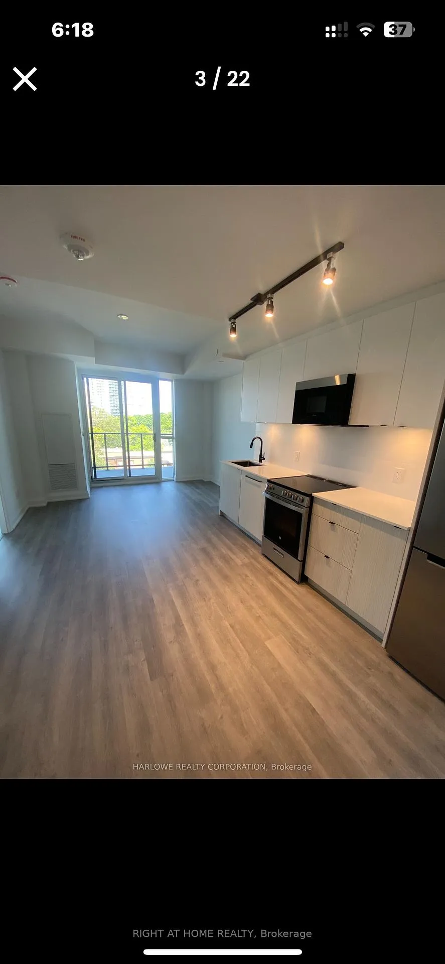 Photo 3 of Unit 612, 2369 Danforth Avenue, Toronto, East End-Danforth — HOMEH