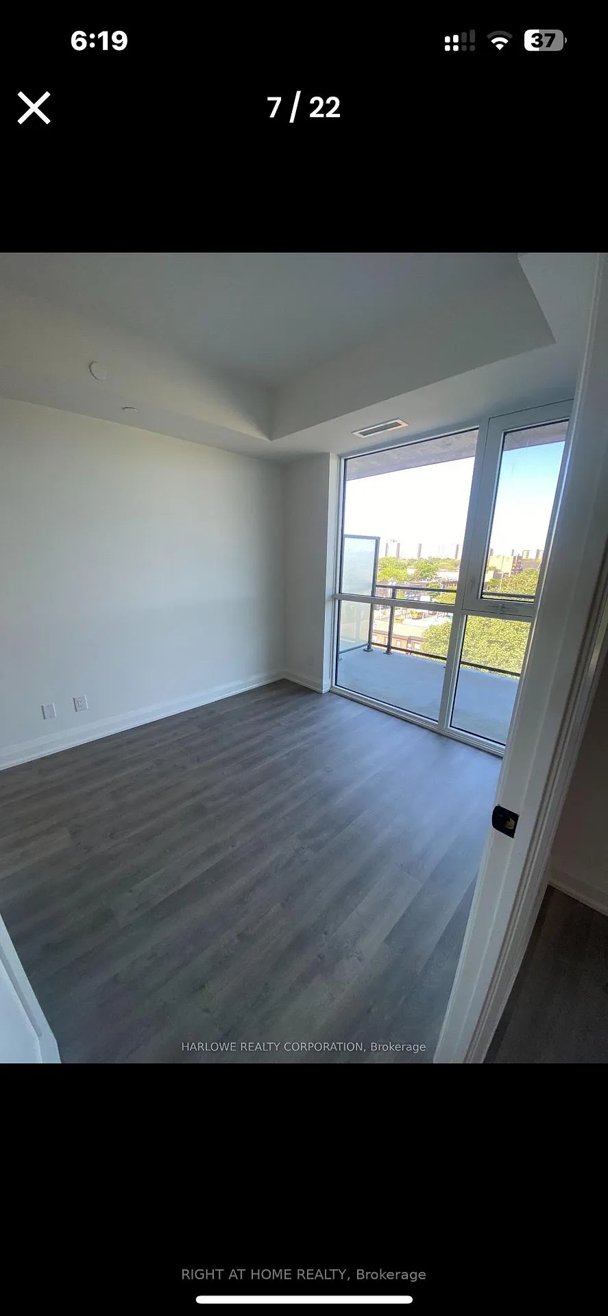 Photo 7 of Unit 612, 2369 Danforth Avenue, Toronto, East End-Danforth — HOMEH
