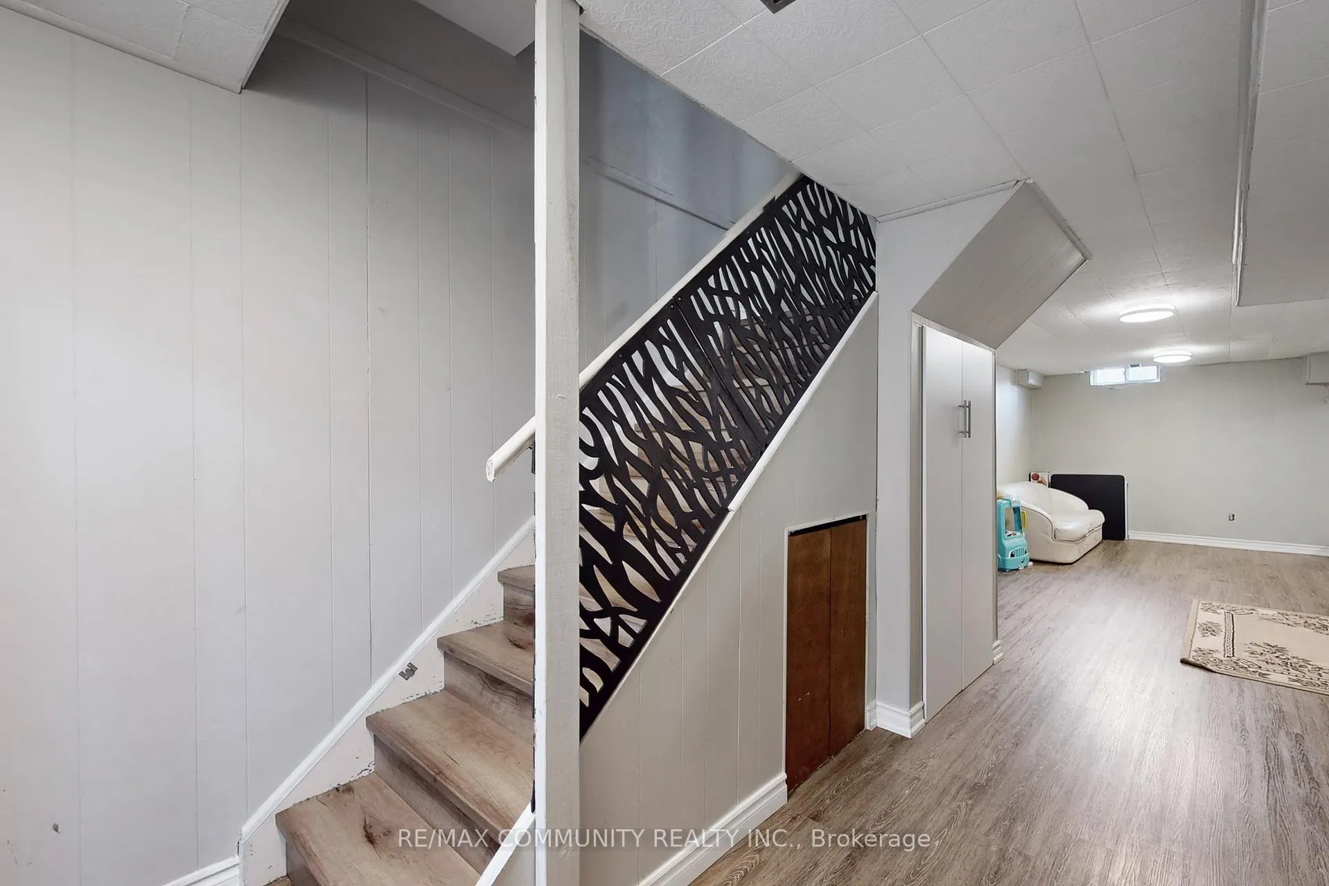 Photo 25 of 18 Knightsbridge Way, Markham, Markham Village — HOMEH