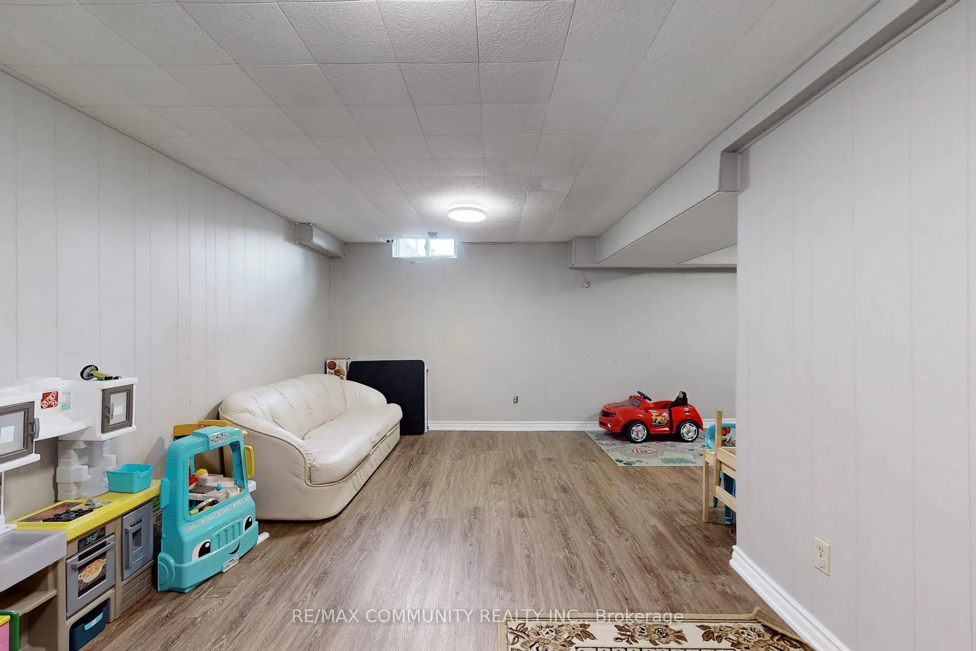Photo 26 of 18 Knightsbridge Way, Markham, Markham Village — HOMEH
