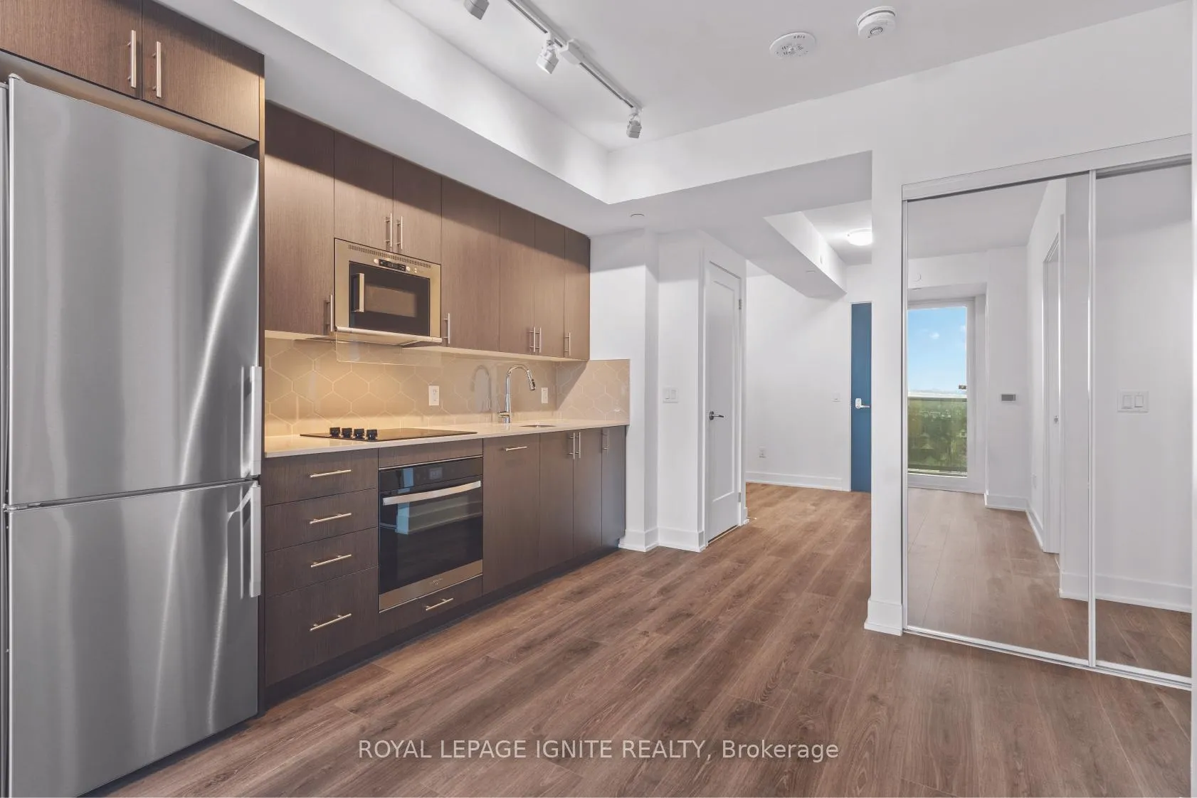Photo 10 of Unit 2501, 2545 Simcoe Street N, Oshawa, Windfields — HOMEH