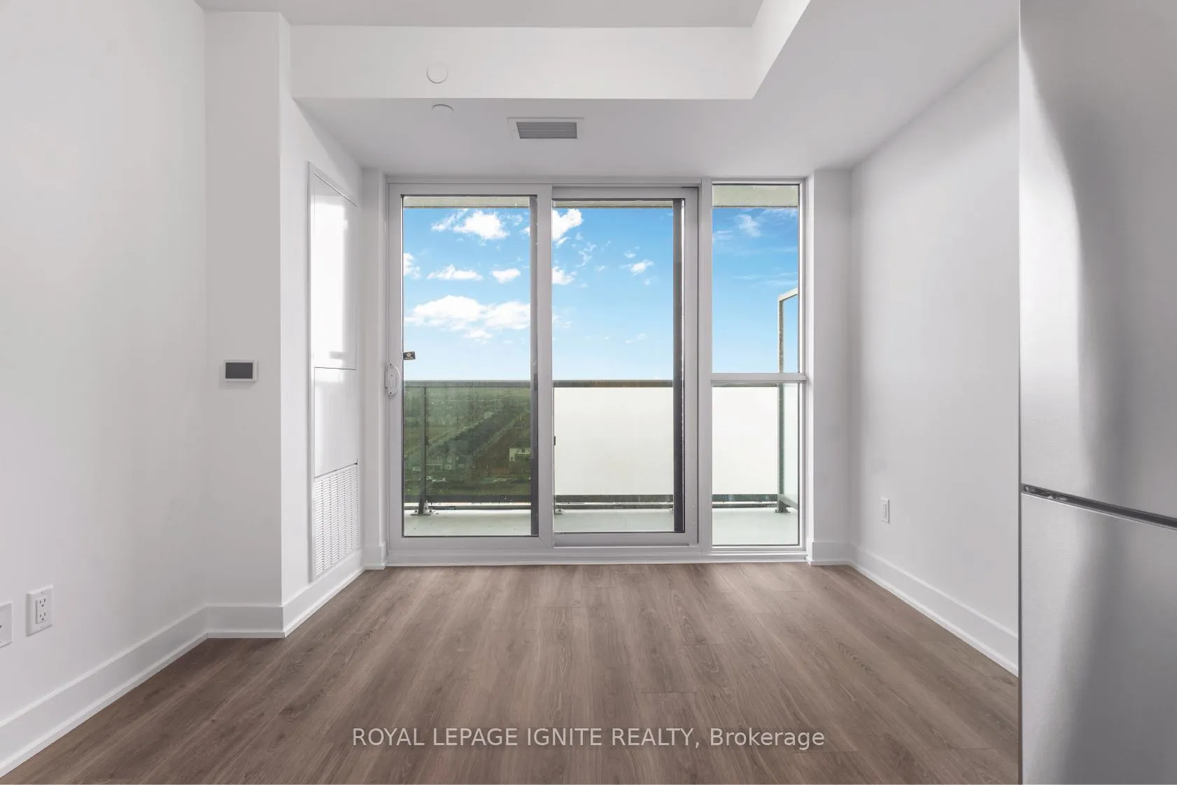 Photo 12 of Unit 2501, 2545 Simcoe Street N, Oshawa, Windfields — HOMEH