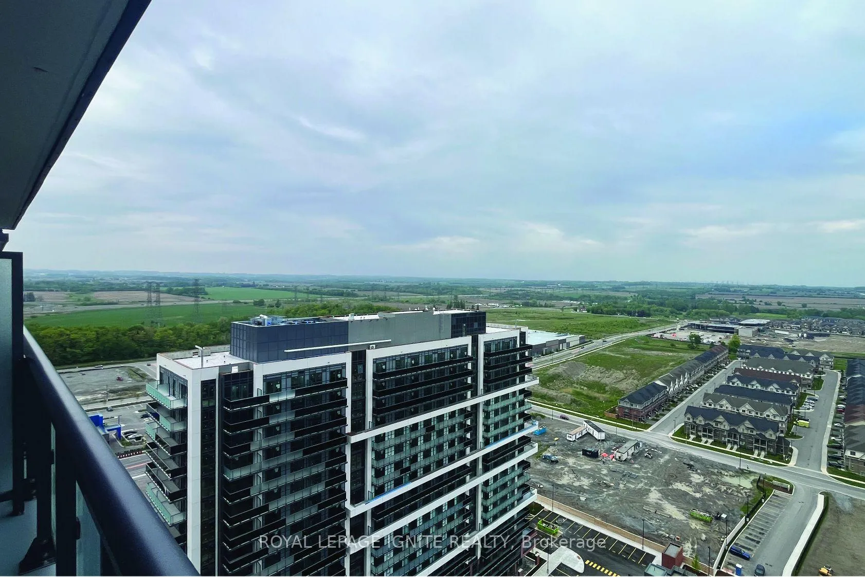 Photo 22 of Unit 2501, 2545 Simcoe Street N, Oshawa, Windfields — HOMEH