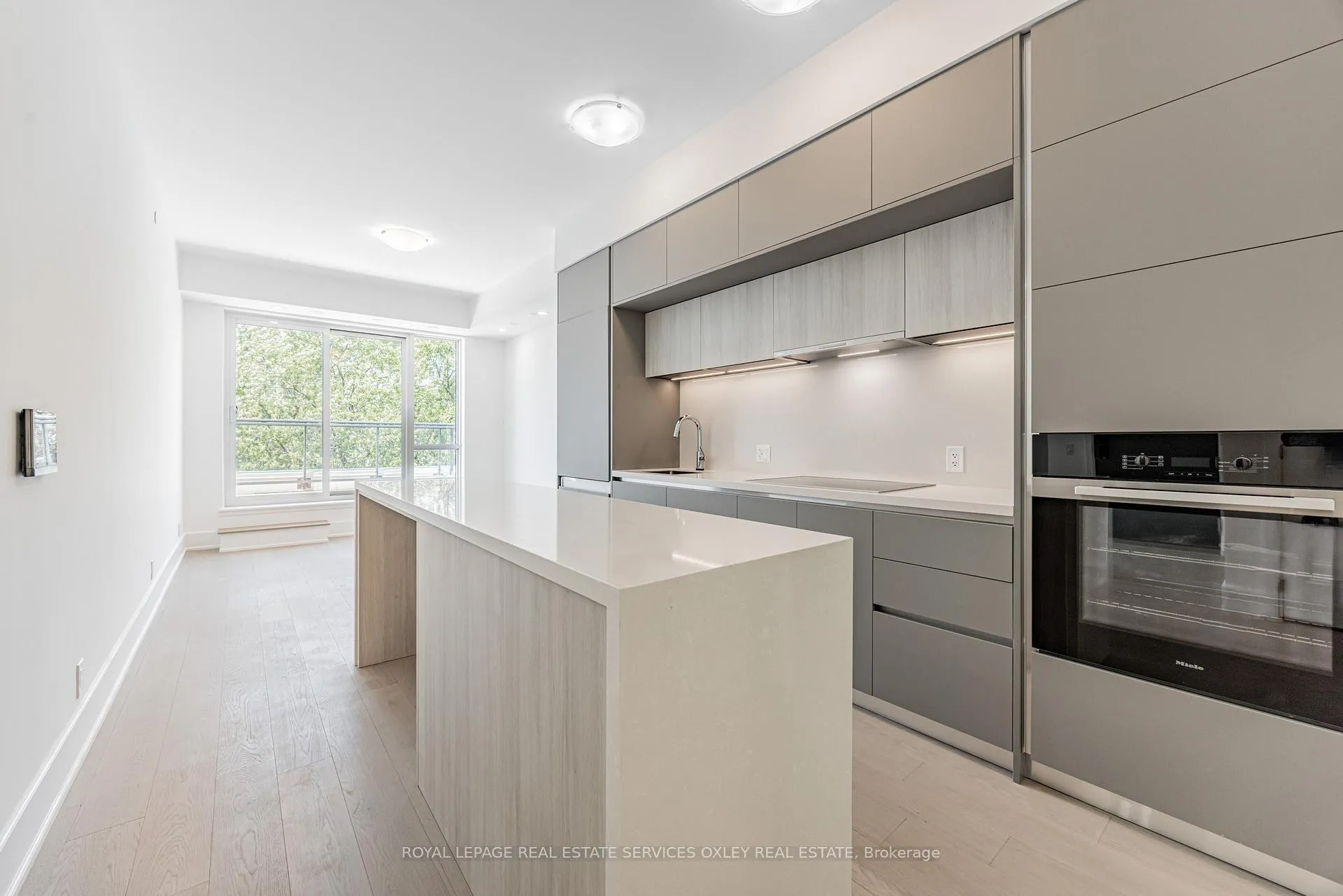 Photo 1 of Unit 501, 800 Broadview Avenue, Toronto, Playter Estates-Danforth — HOMEH