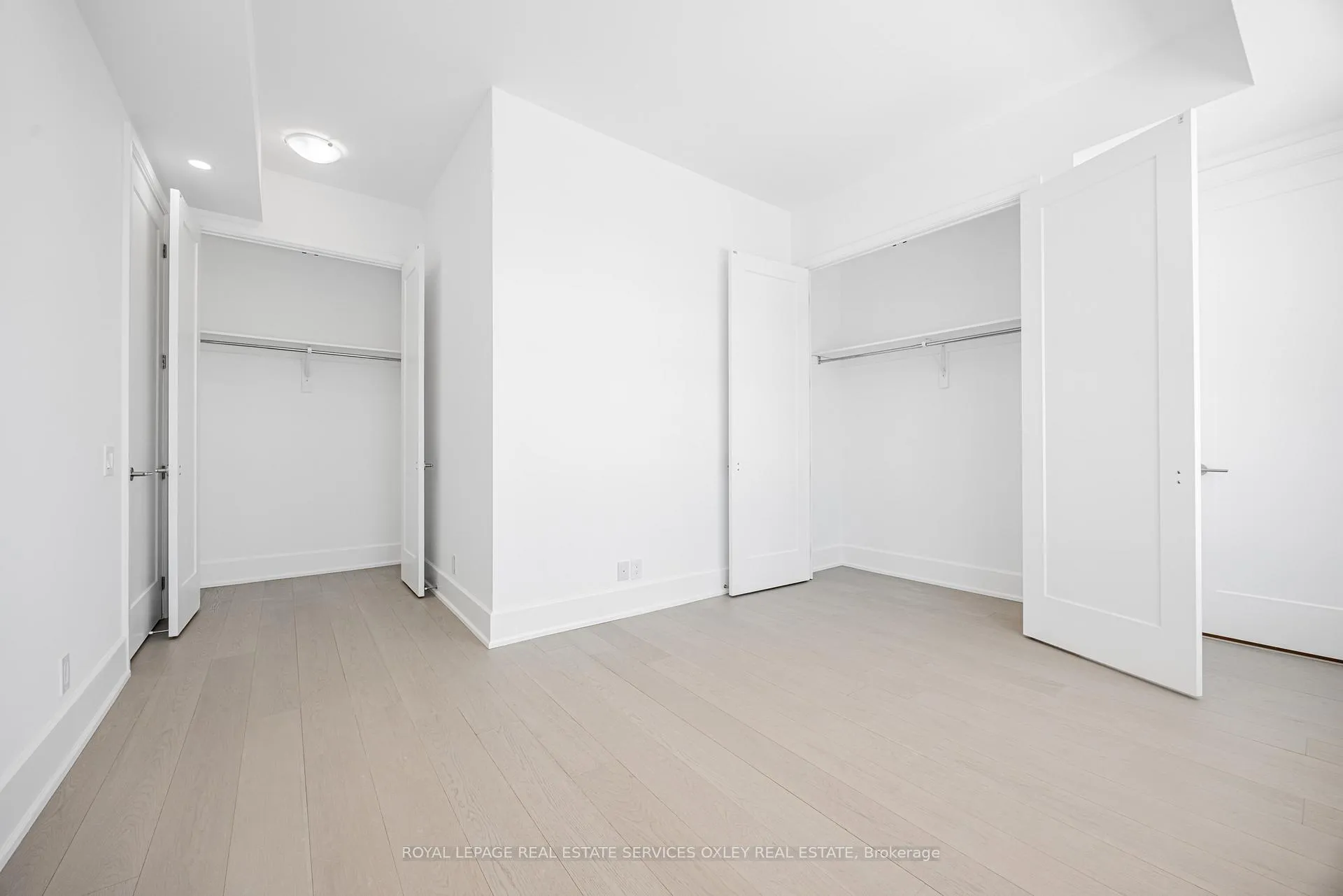 Photo 8 of Unit 501, 800 Broadview Avenue, Toronto, Playter Estates-Danforth — HOMEH