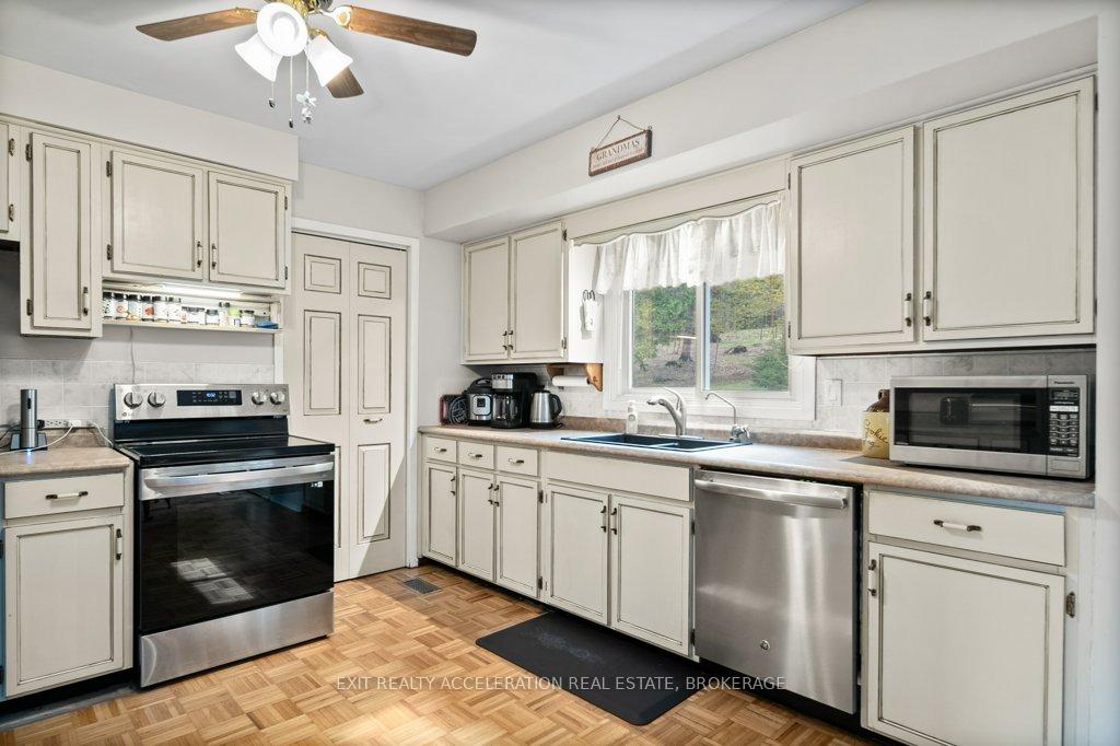 Photo 9 of 436 Scuttlehole Road, Belleville, Thurlow Ward — HOMEH