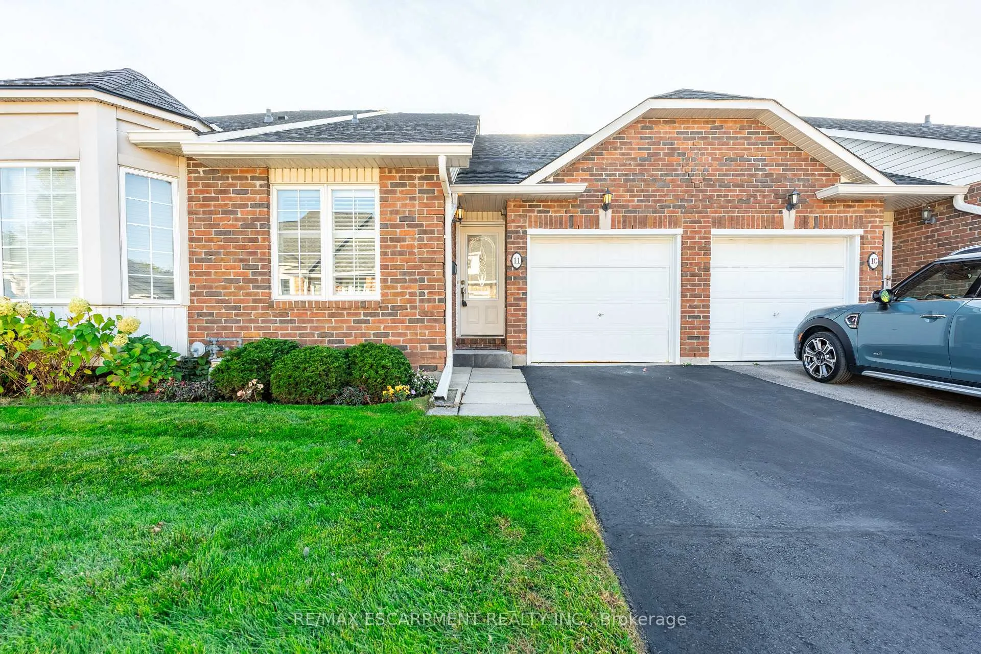Photo 1 of Unit 11, 222 Fellowes Crescent, Hamilton, Waterdown — HOMEH